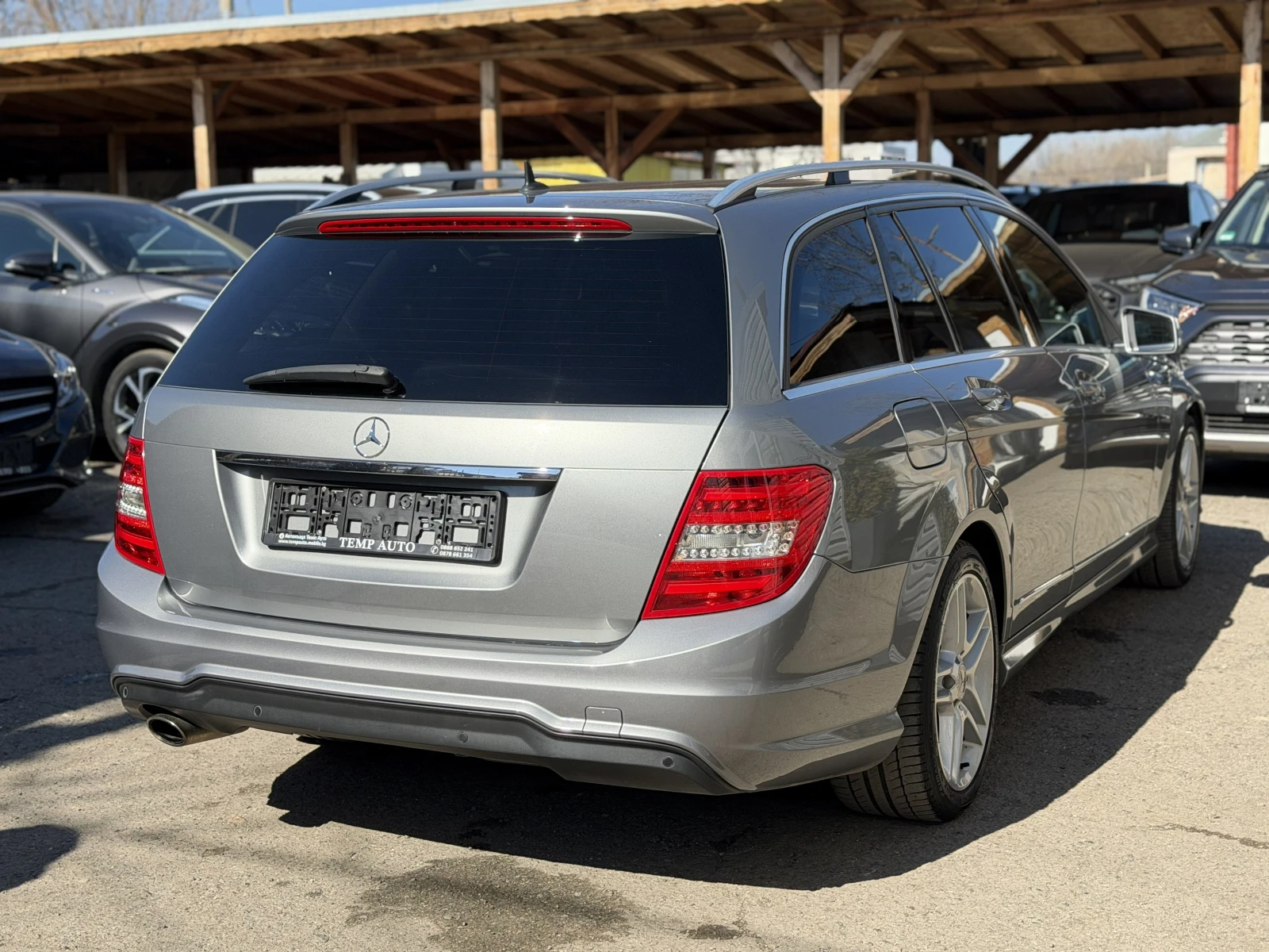 Mercedes-Benz C 220 CDI* AMG* ПЪЛНА СЕРВИЗНА ИСТОРИЯ В Mercedes  - изображение 4