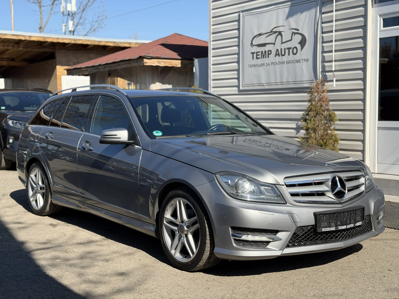 Mercedes-Benz C 220 CDI* AMG* ПЪЛНА СЕРВИЗНА ИСТОРИЯ В Mercedes  - изображение 3