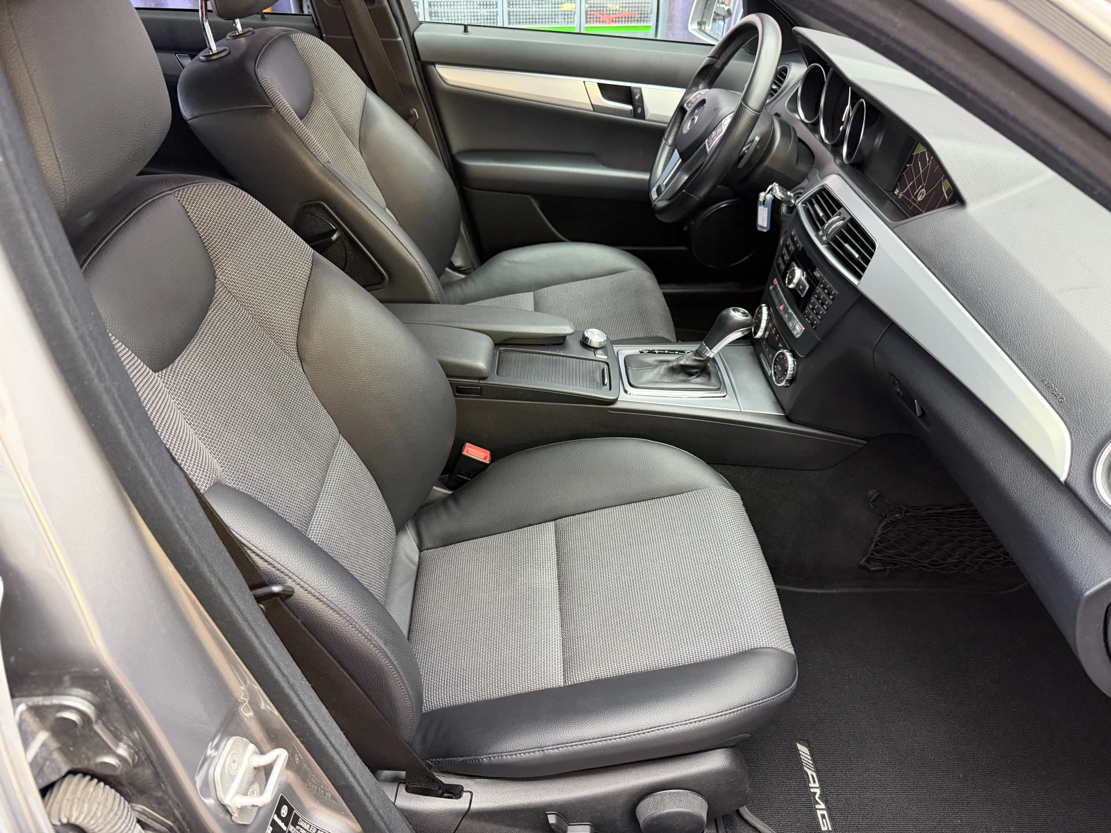 Mercedes-Benz C 220 CDI* AMG* ����� �������� ������� � Mercedes  | Mobile.bg � ����������� 15