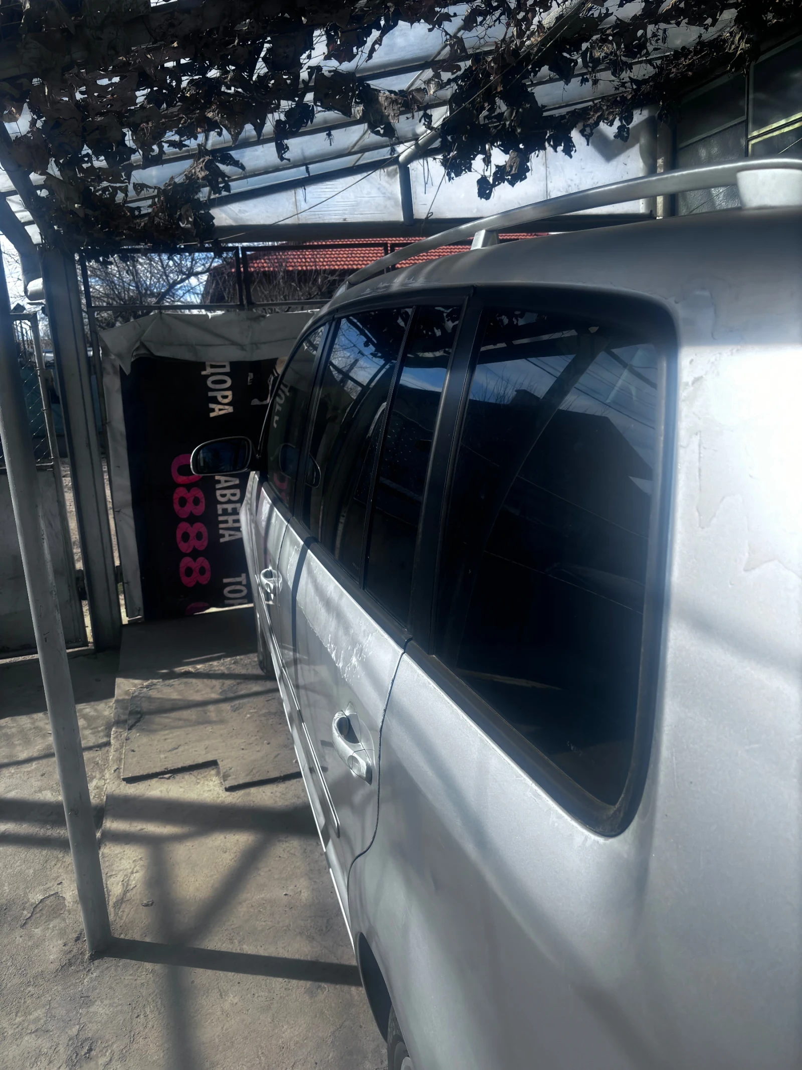 VW Touran, снимка 3 - Автомобили и джипове - 53783342