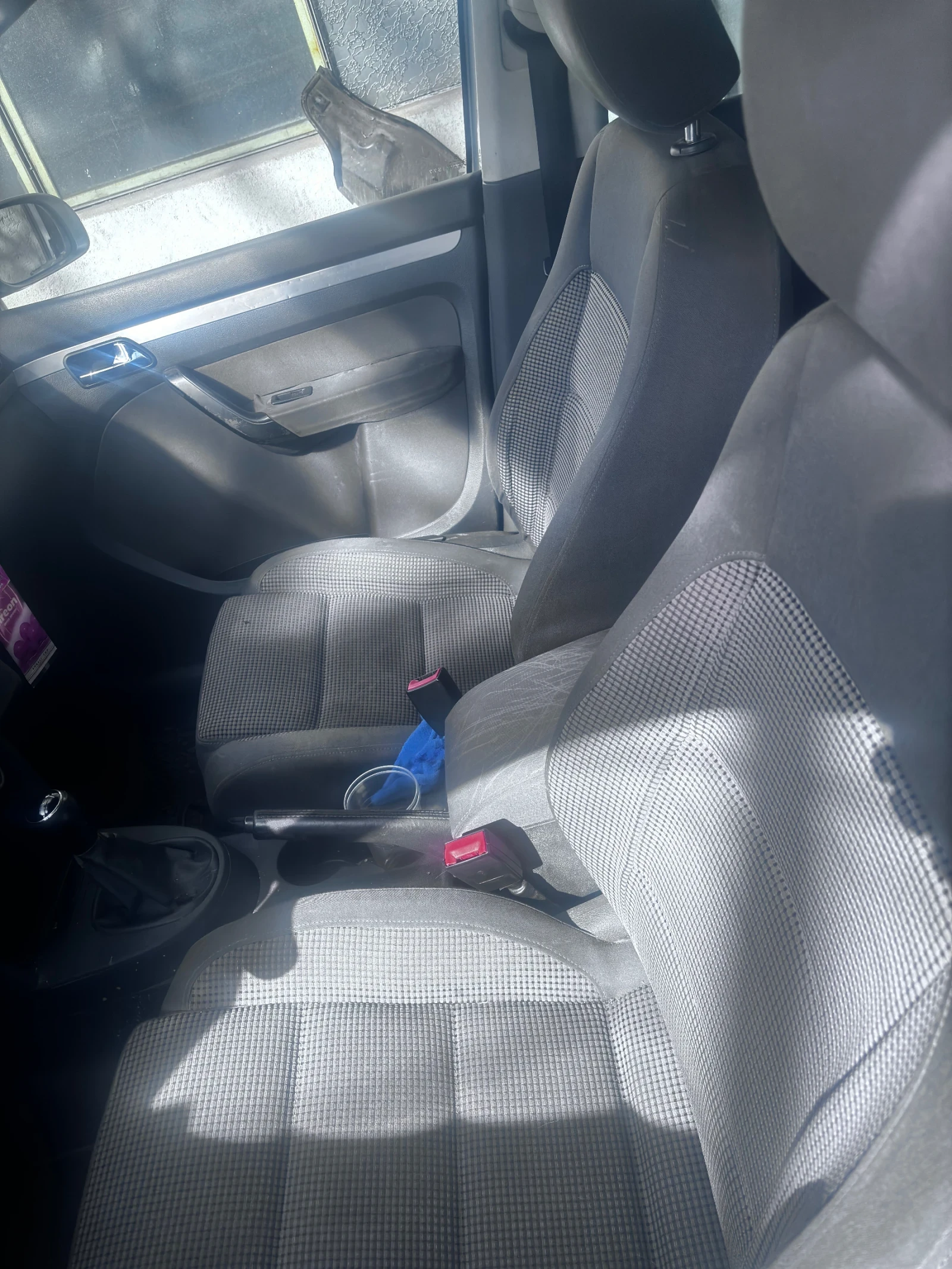 VW Touran, снимка 7 - Автомобили и джипове - 53783342