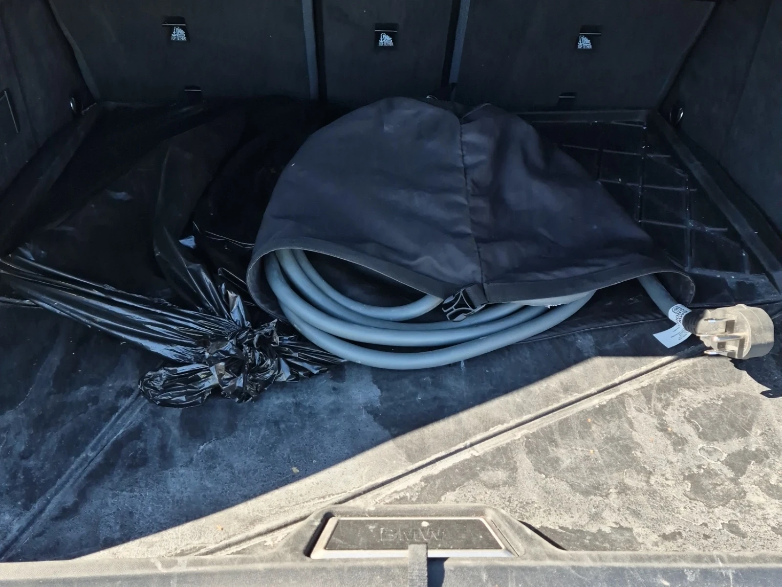 BMW iX XDRIVE50 | 360 КАМЕРА | HARMAN/KARDON | ПАНОРАМА |, снимка 16 - Автомобили и джипове - 54085202