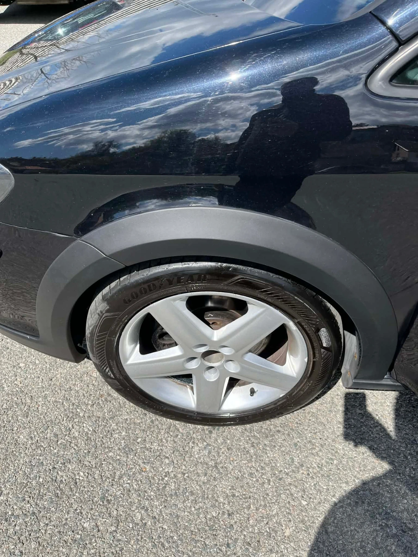 VW Touran, снимка 2 - Автомобили и джипове - 54191047