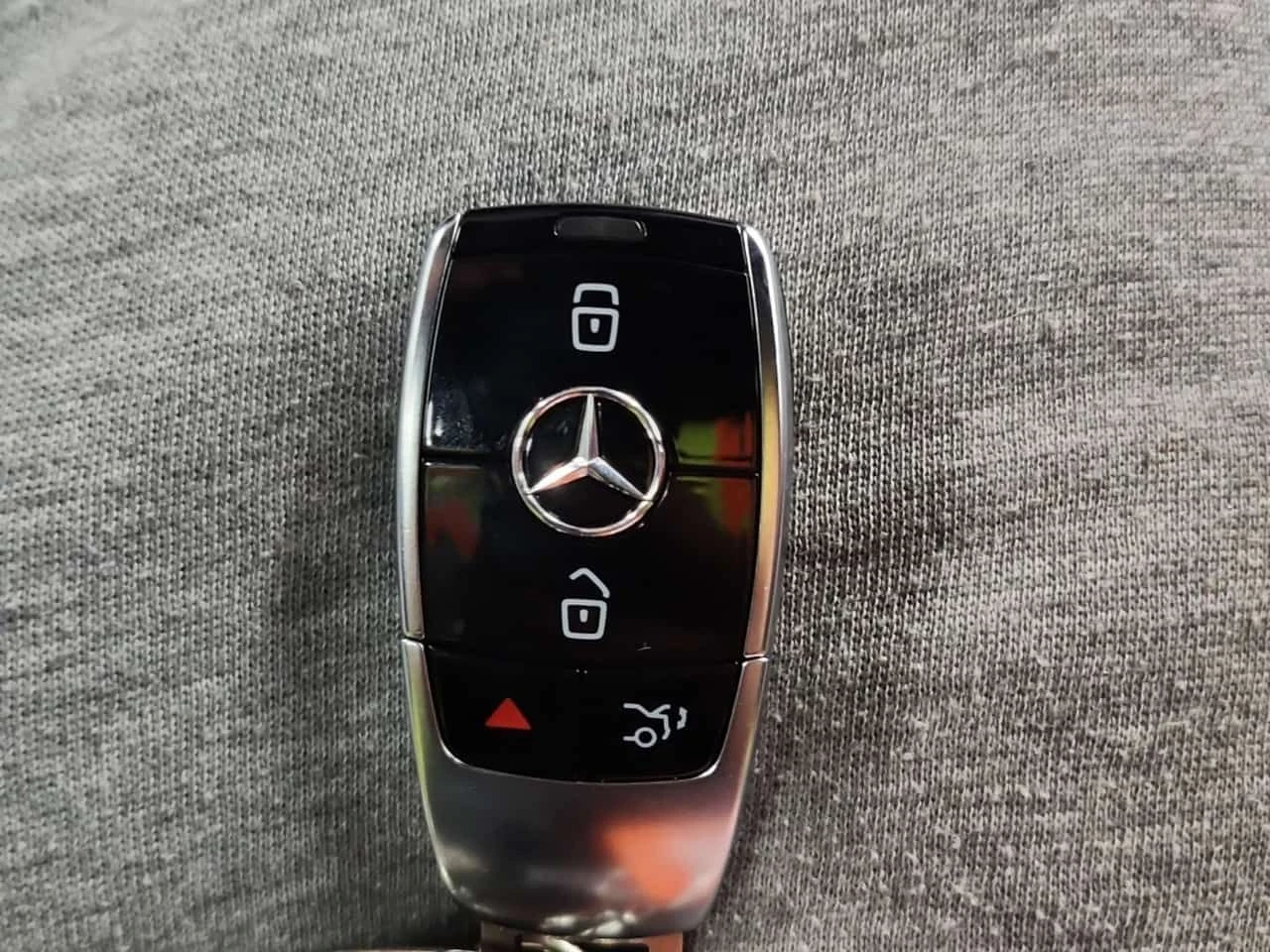 Mercedes-Benz CLS 450| BURMESTER| HUD| 360| PANO| 2 КЛЮЧА, снимка 17 - Автомобили и джипове - 54229265