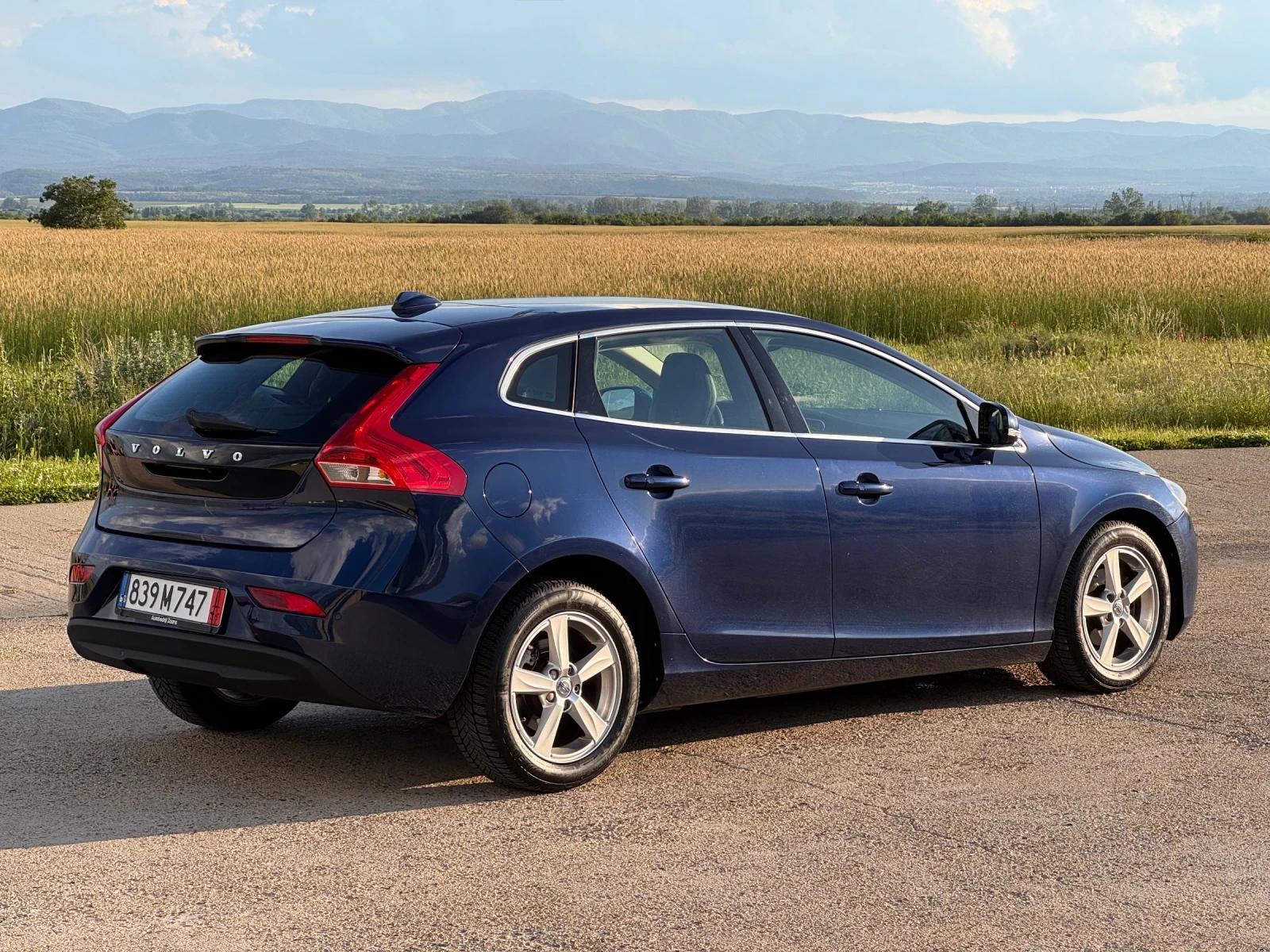 Volvo V40 D2 Ocean Race, снимка 5 - Автомобили и джипове - 54668828