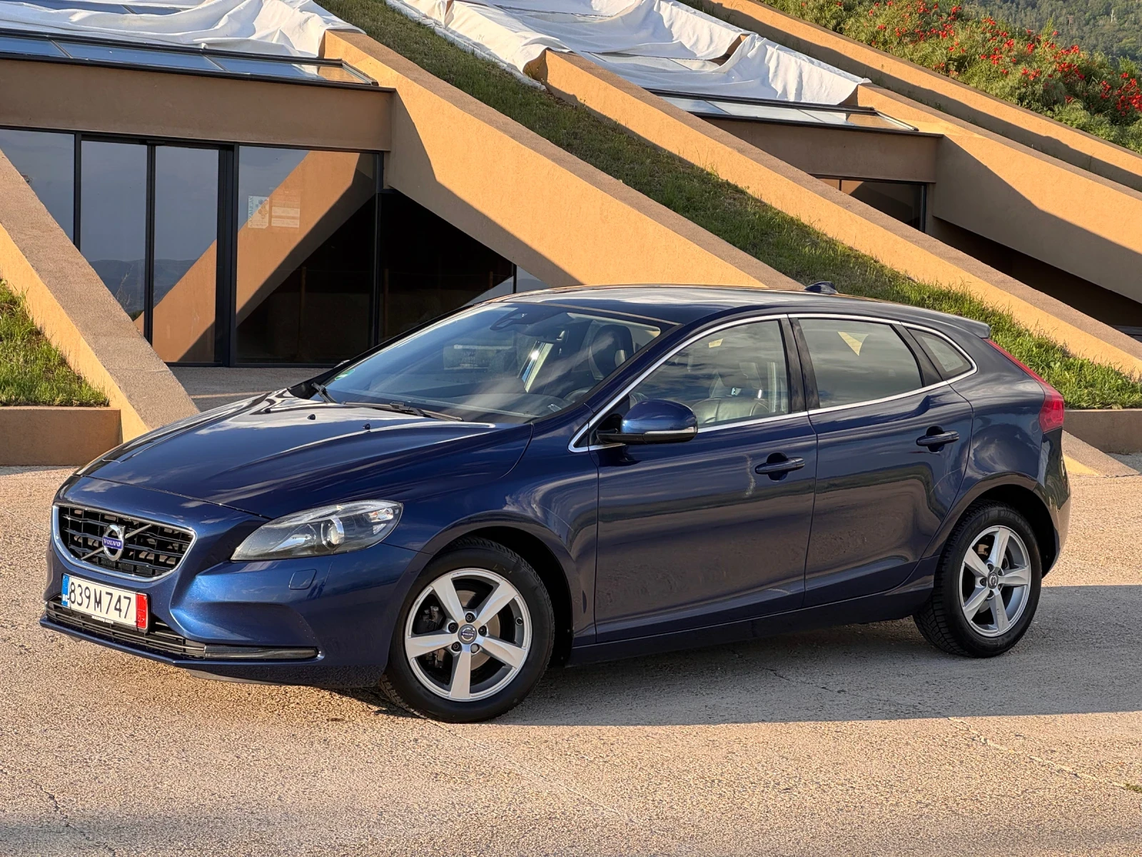 Volvo V40 D2 Ocean Race, снимка 2 - Автомобили и джипове - 54668828