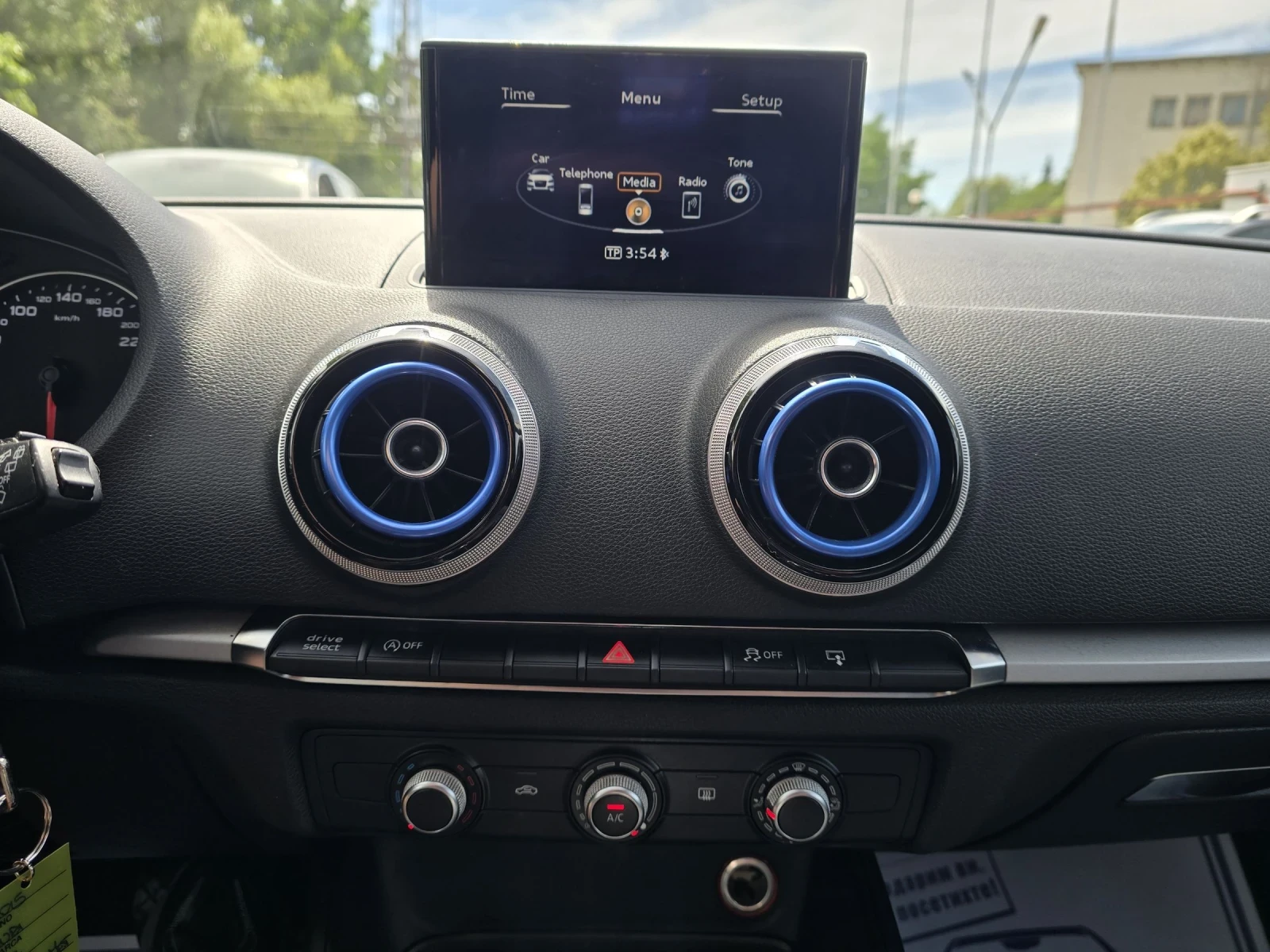 Audi A3 Sportback 2.0TDI 150к.с , снимка 16 - Автомобили и джипове - 54945142