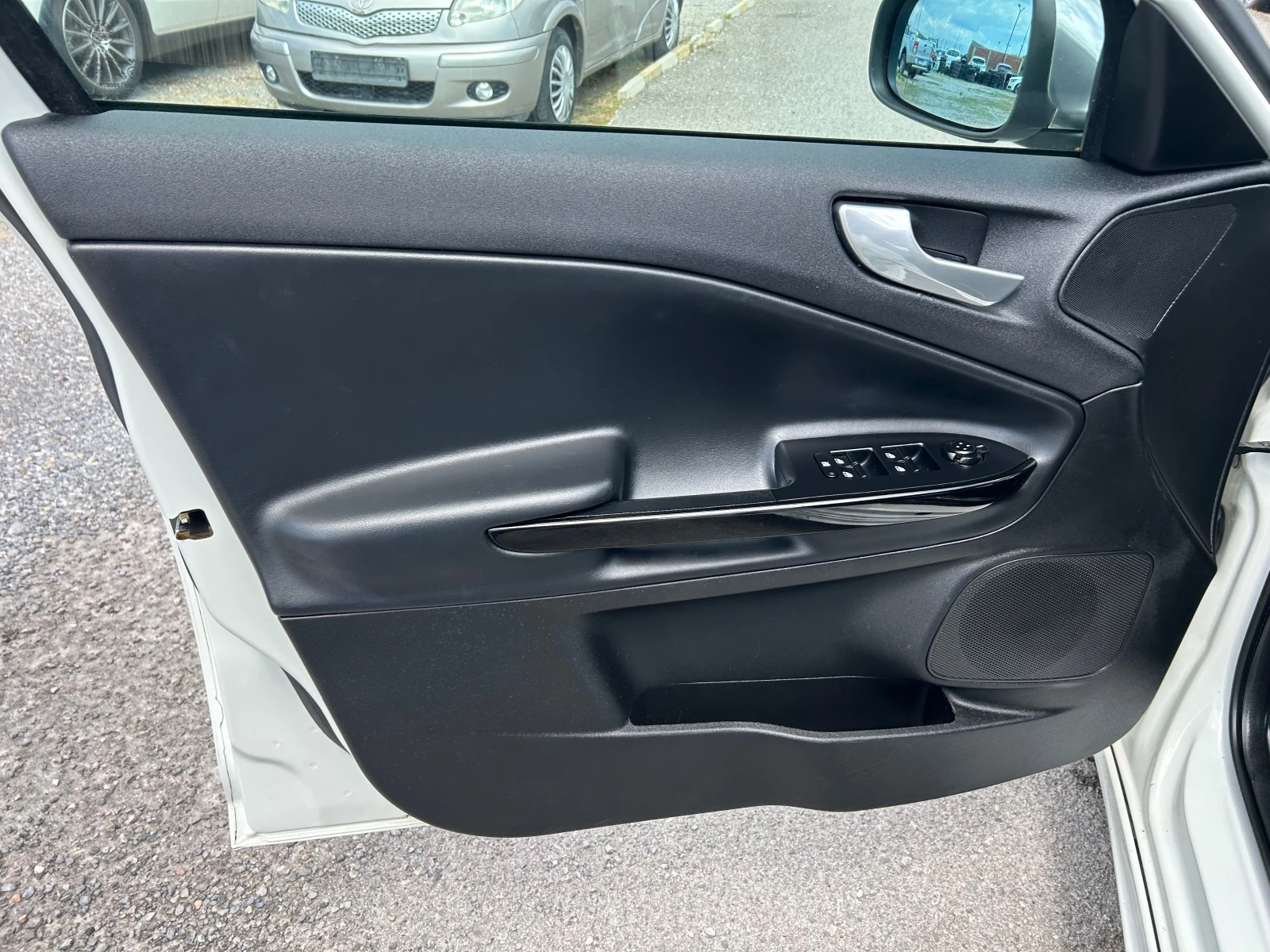 Alfa Romeo Giulietta 1.4t, снимка 7 - Автомобили и джипове - 54971754