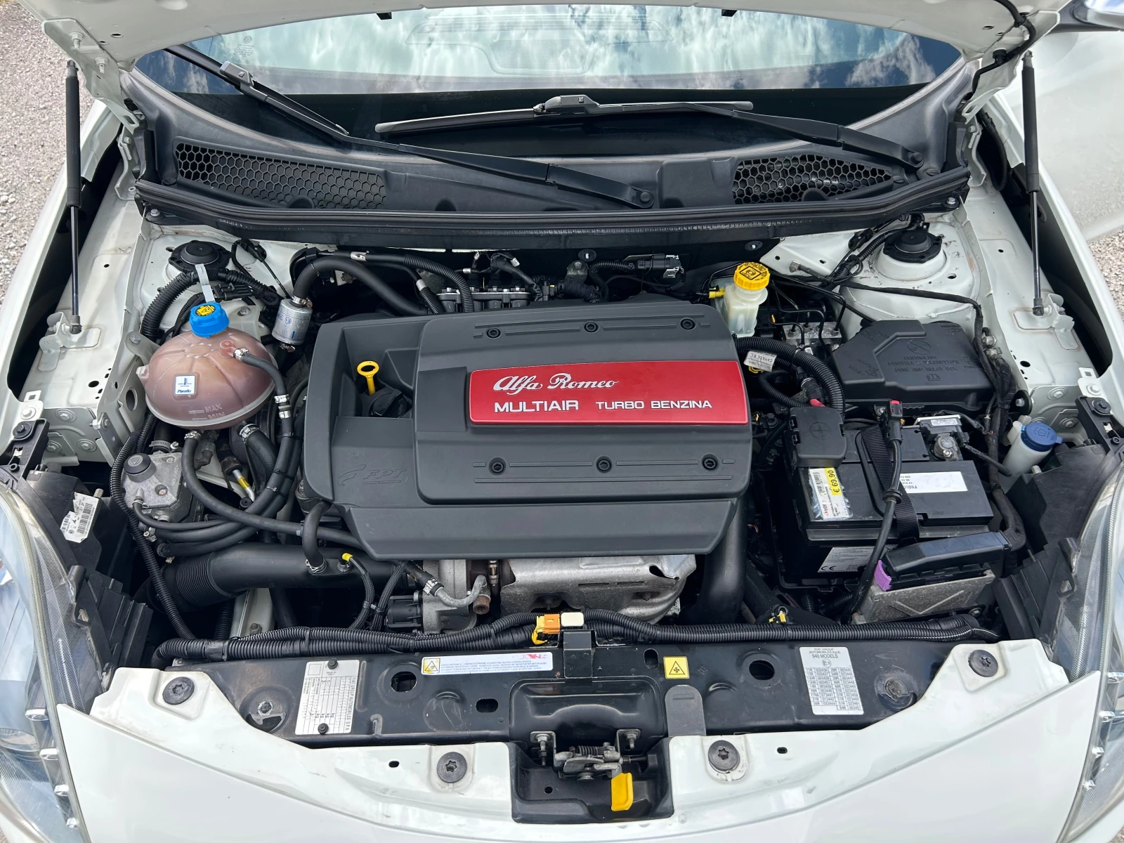 Alfa Romeo Giulietta 1.4t, снимка 15 - Автомобили и джипове - 54971754