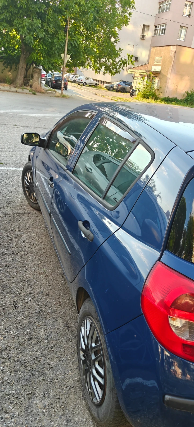 Renault Clio III DCI, снимка 2 - Автомобили и джипове - 55119056