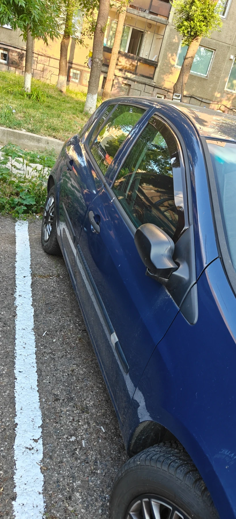 Renault Clio III DCI, снимка 4 - Автомобили и джипове - 55119056