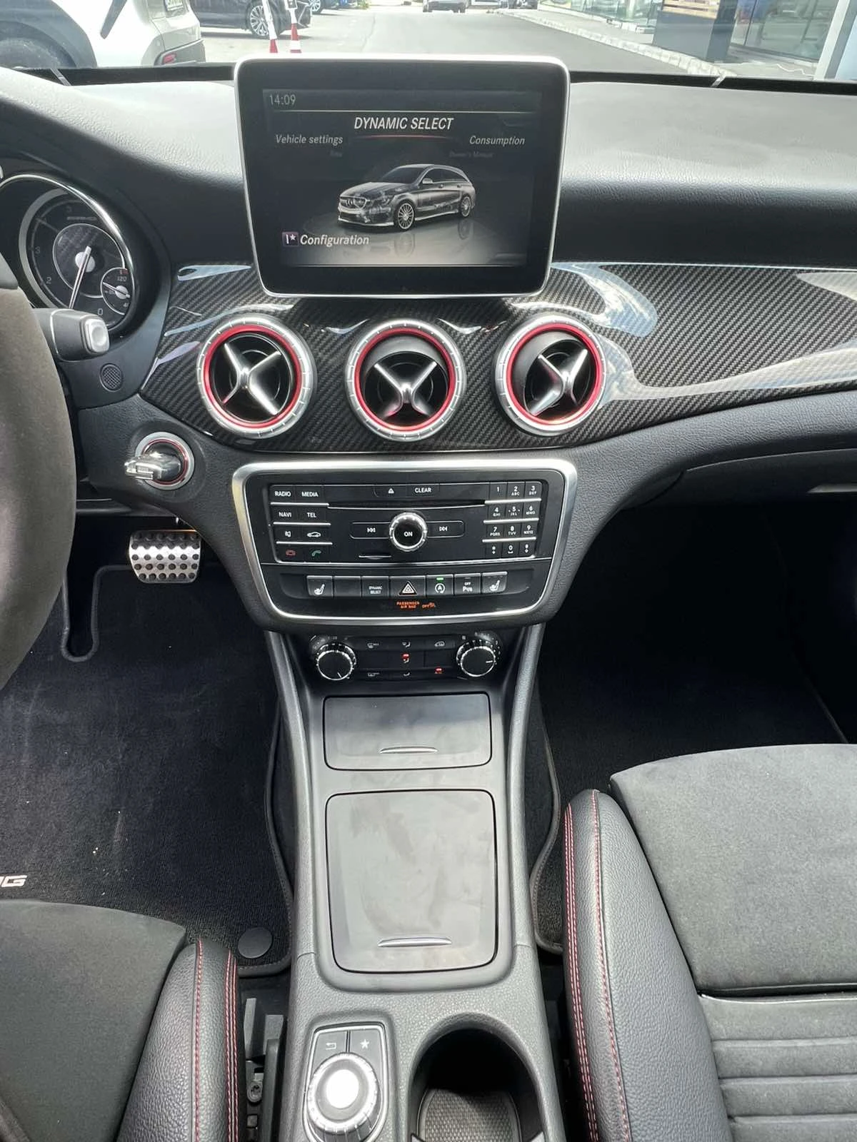 Mercedes-Benz CLA 180 AMG Line AUTOMATIC, снимка 16 - Автомобили и джипове - 55122981
