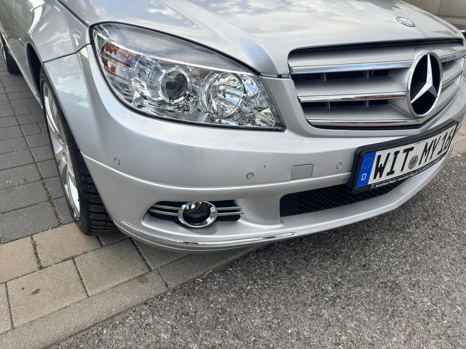 Mercedes-Benz C 180 CGI, снимка 9 - Автомобили и джипове - 55347385