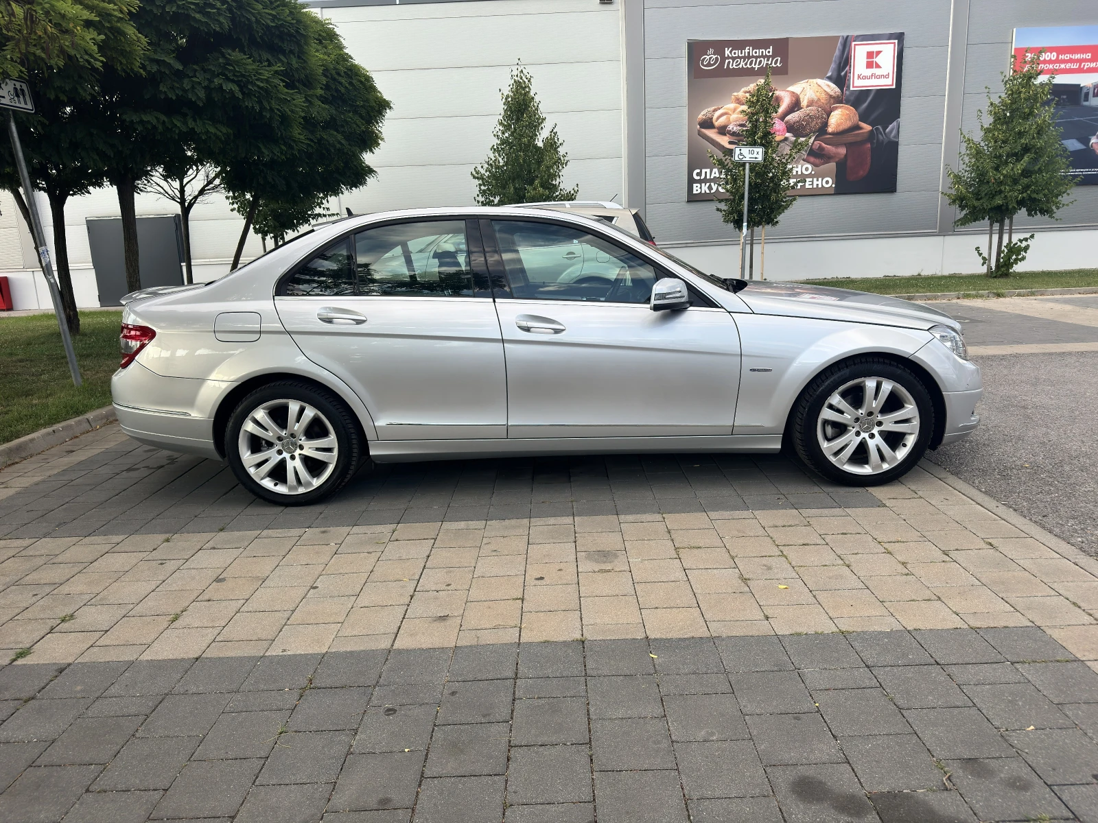 Mercedes-Benz C 180 CGI