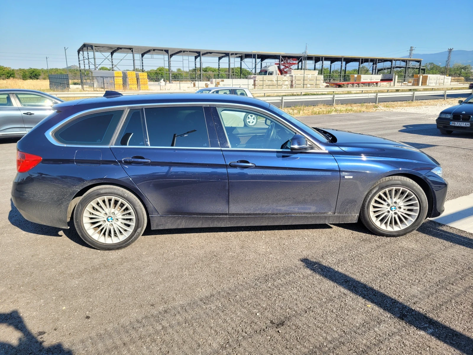 BMW 320, снимка 3 - Автомобили и джипове - 55537805