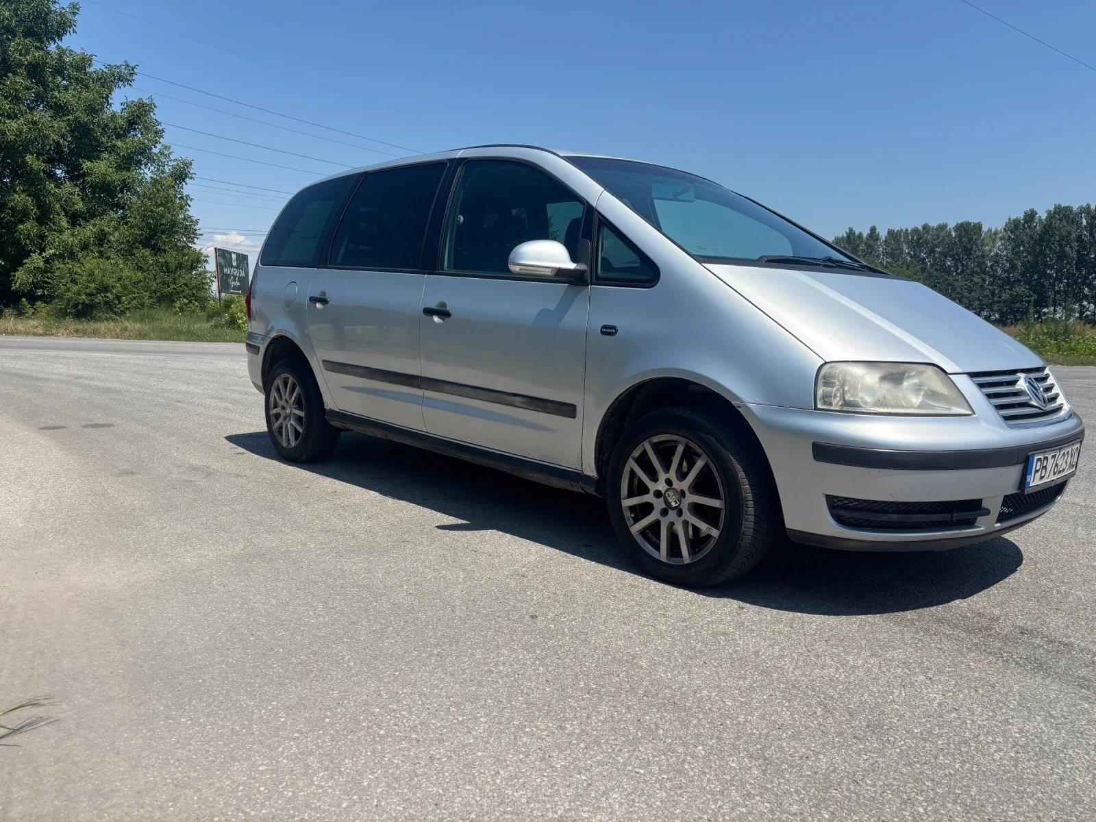 VW Sharan 1.9, снимка 3 - Автомобили и джипове - 55633647