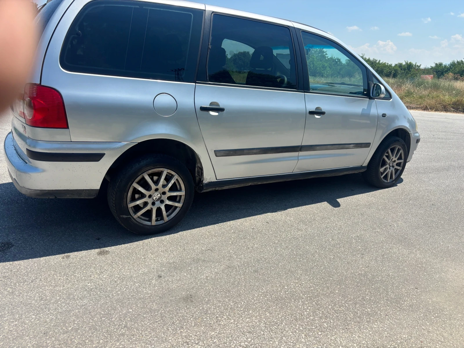 VW Sharan 1.9, снимка 4 - Автомобили и джипове - 55633647