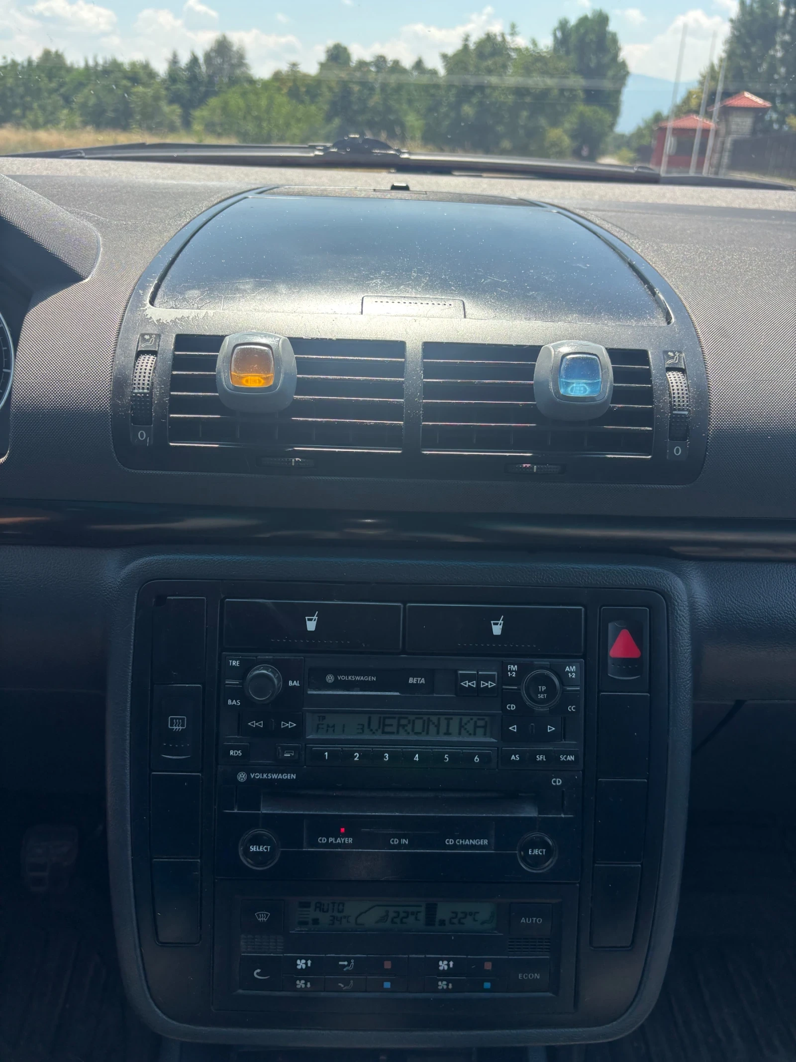 VW Sharan 1.9, снимка 12 - Автомобили и джипове - 55633647
