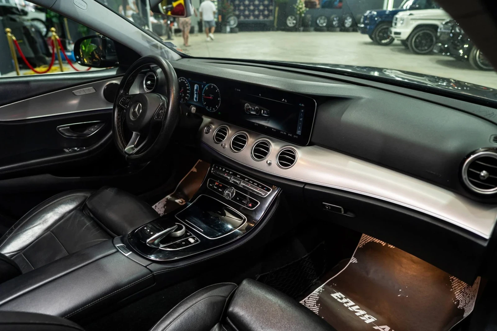 Mercedes-Benz E 220 D SPORT PACK LED NAVI ПАНО ЛИЗИНГ 100%, снимка 13 - Автомобили и джипове - 55674758