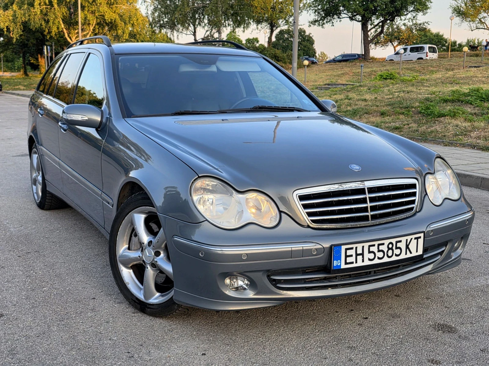 Mercedes-Benz C 220 Avantgarde, Sport пакет, снимка 4 - Автомобили и джипове - 55932245