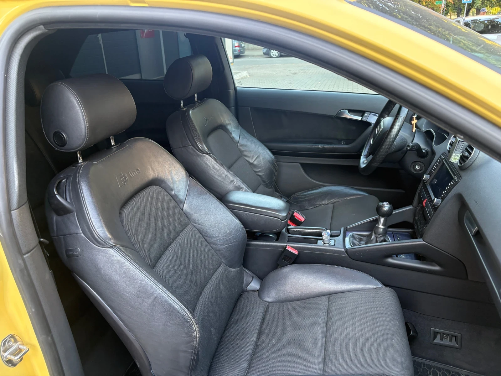 Audi A3 1.6FSI Sline, снимка 14 - Автомобили и джипове - 56149063