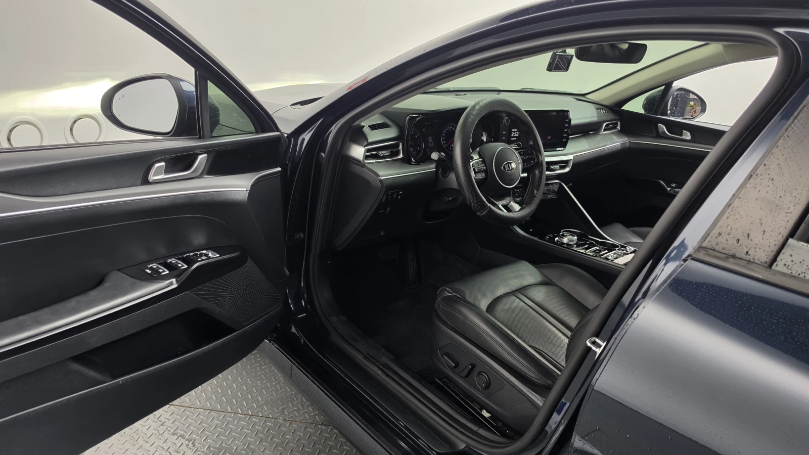 Kia K5 2.0 LPI Trendy autogeorge.com, снимка 14 - Автомобили и джипове - 56181011