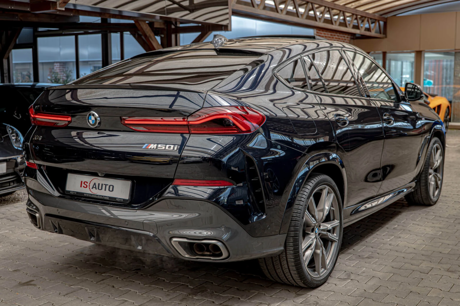 BMW X6 M50i/Harman Kardon/HuD/Панорама/Камера 360 - изображение 3