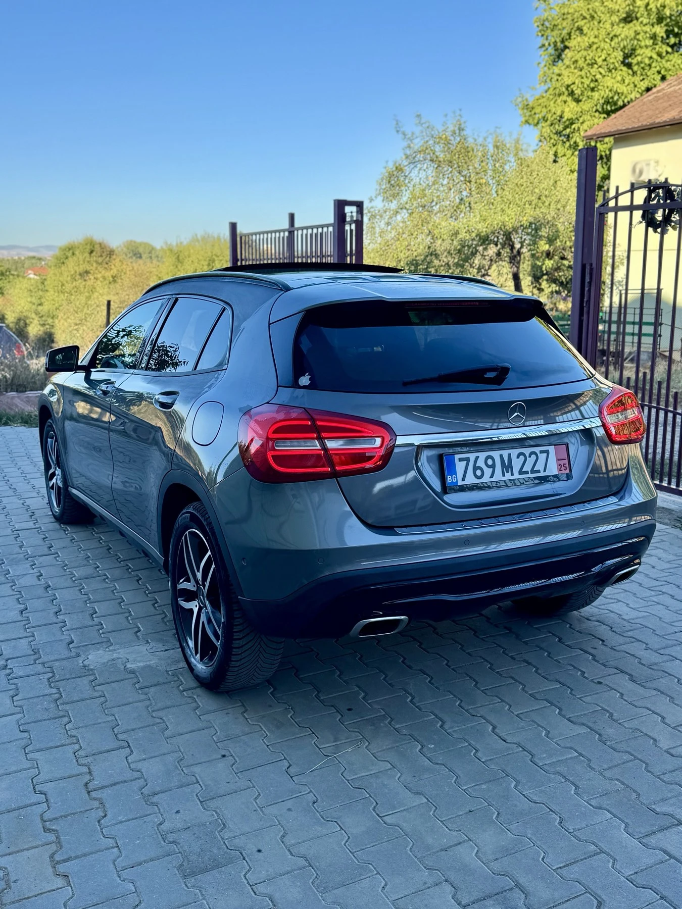 Mercedes-Benz GLA 200 4Matic / ENDURO / Панорама / CARPLAY  - изображение 4