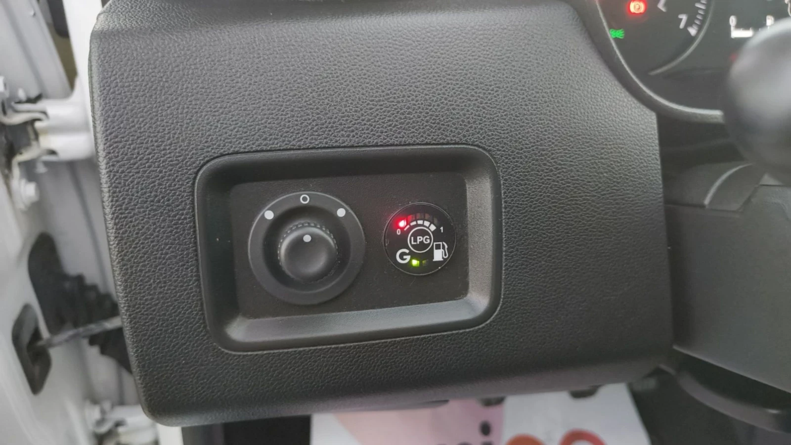 Dacia Duster 1, 6 ГАЗ/БЕНЗИН | Mobile.bg — изображение 12