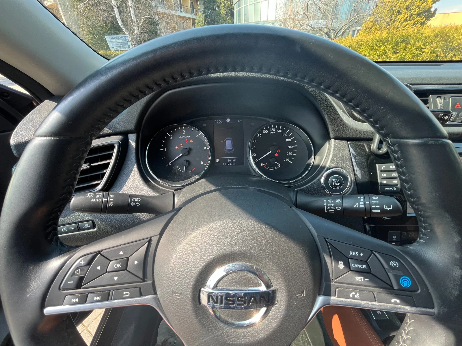 Nissan X-trail 1.7 dCi 4x4 TEKNA+ Premium Tan Leather - ProPILOT , снимка 5 - Автомобили и джипове - 53893537