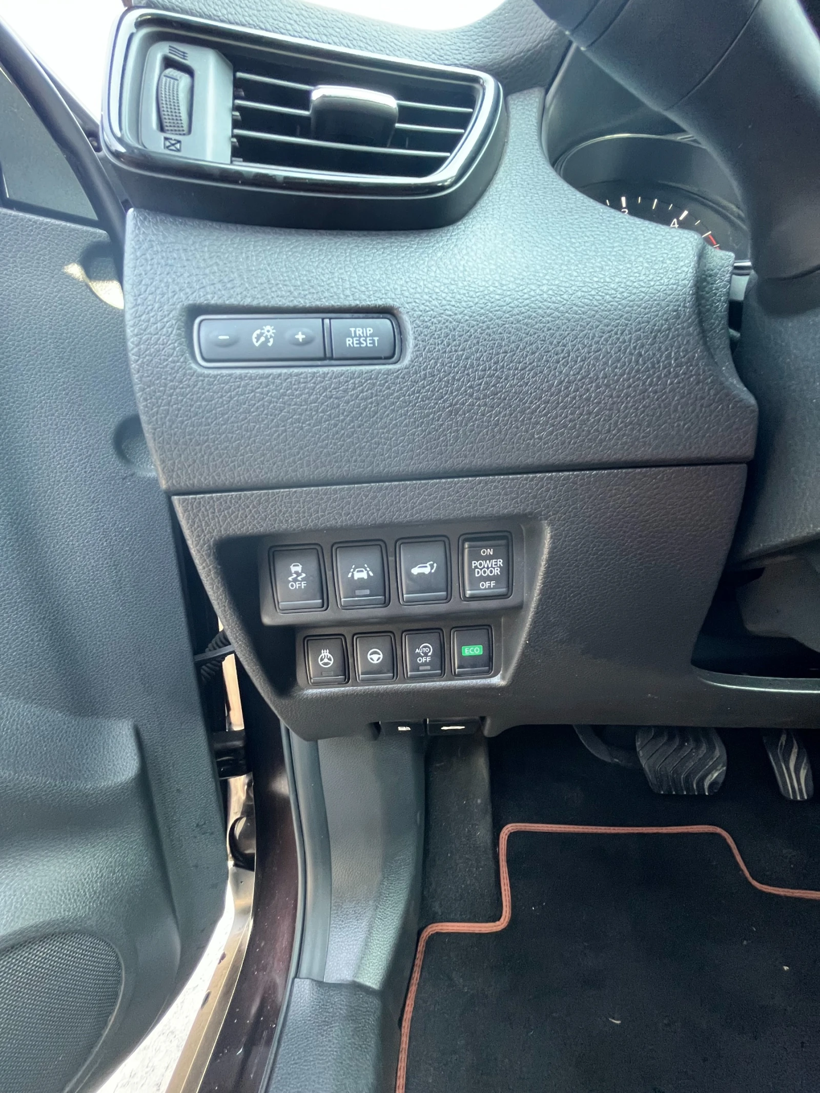 Nissan X-trail 1.7 dCi 4x4 TEKNA+ Premium Tan Leather - ProPILOT , снимка 13 - Автомобили и джипове - 53893537