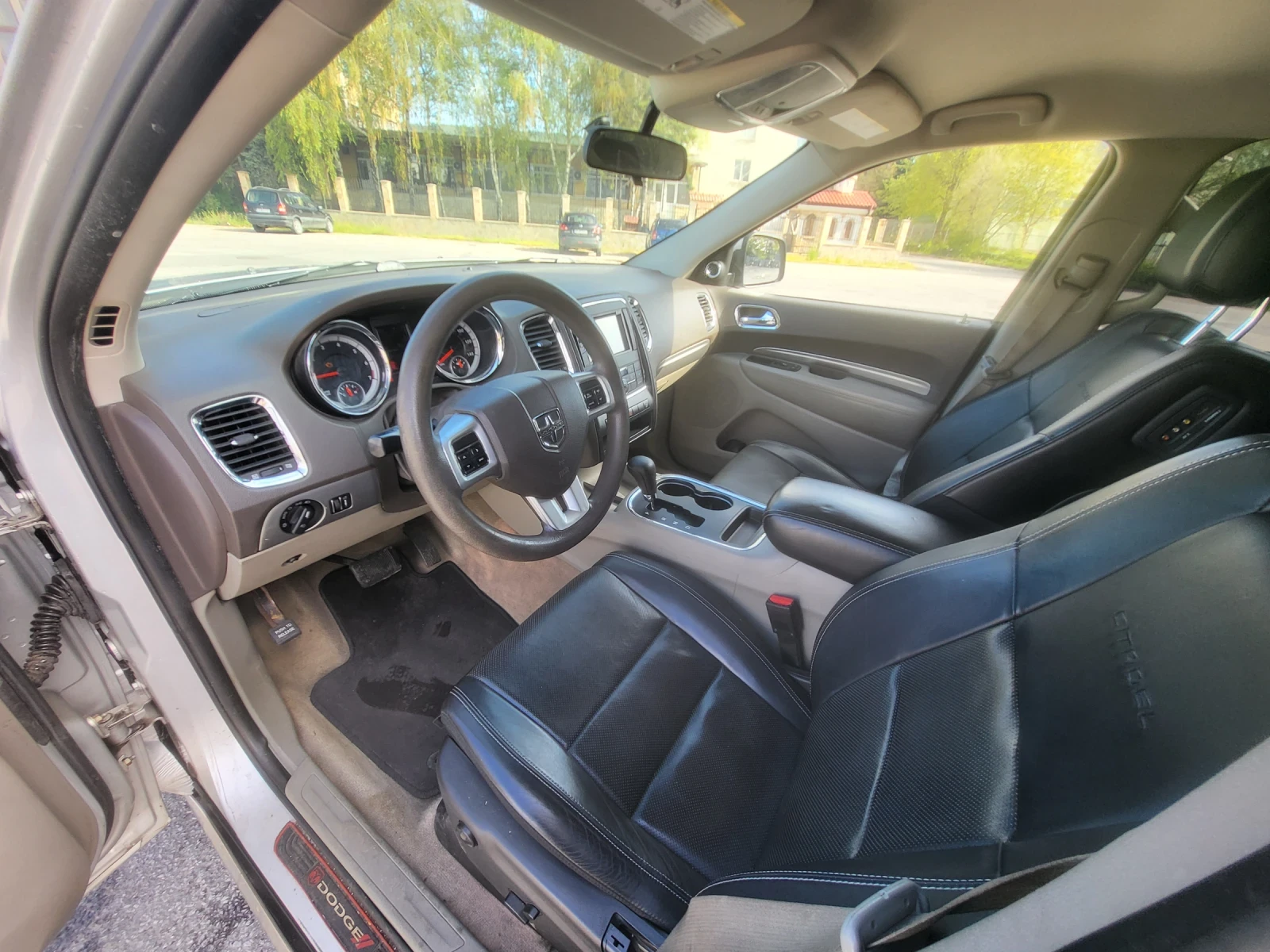 Dodge Durango 3.6 LPG, снимка 6 - Автомобили и джипове - 54385927