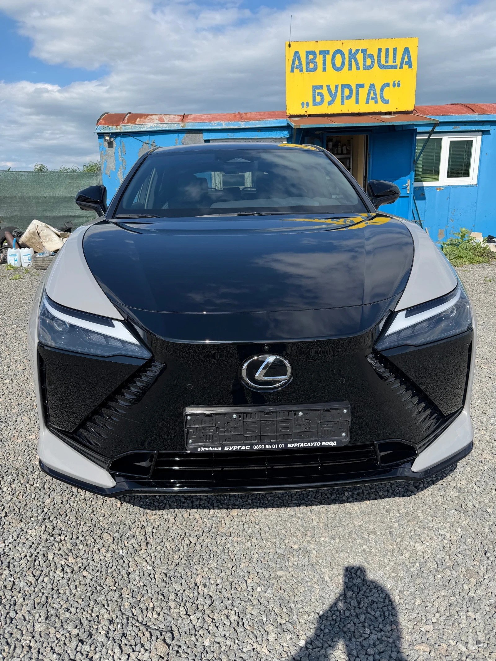 Lexus RZ Rz550e F-Sport Direkt, снимка 2 - Автомобили и джипове - 54549282