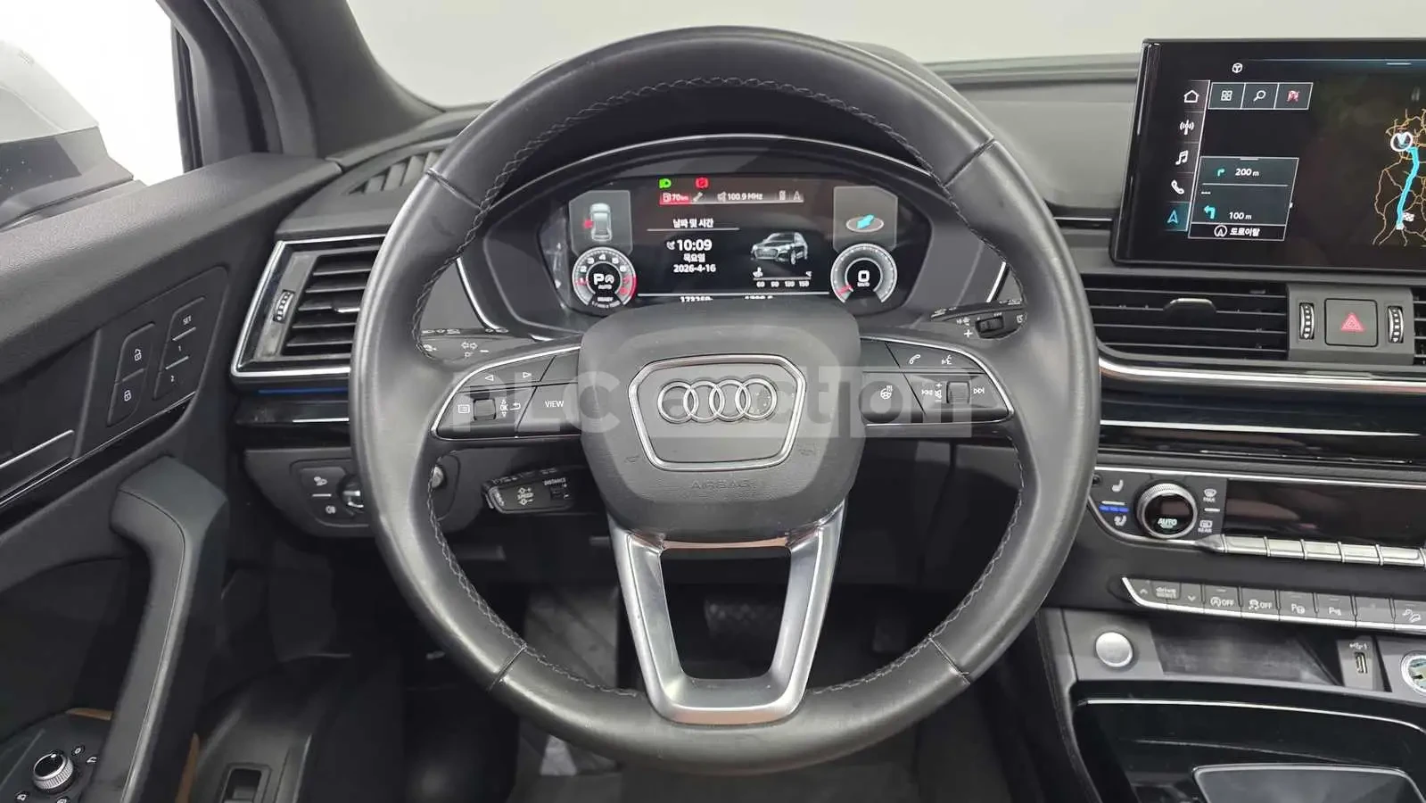Audi Q5 ОБДУХВАНЕ/ПАНОРАМА/ДИСТРОНИК/360 КАМЕРИ, снимка 7 - Автомобили и джипове - 54567710