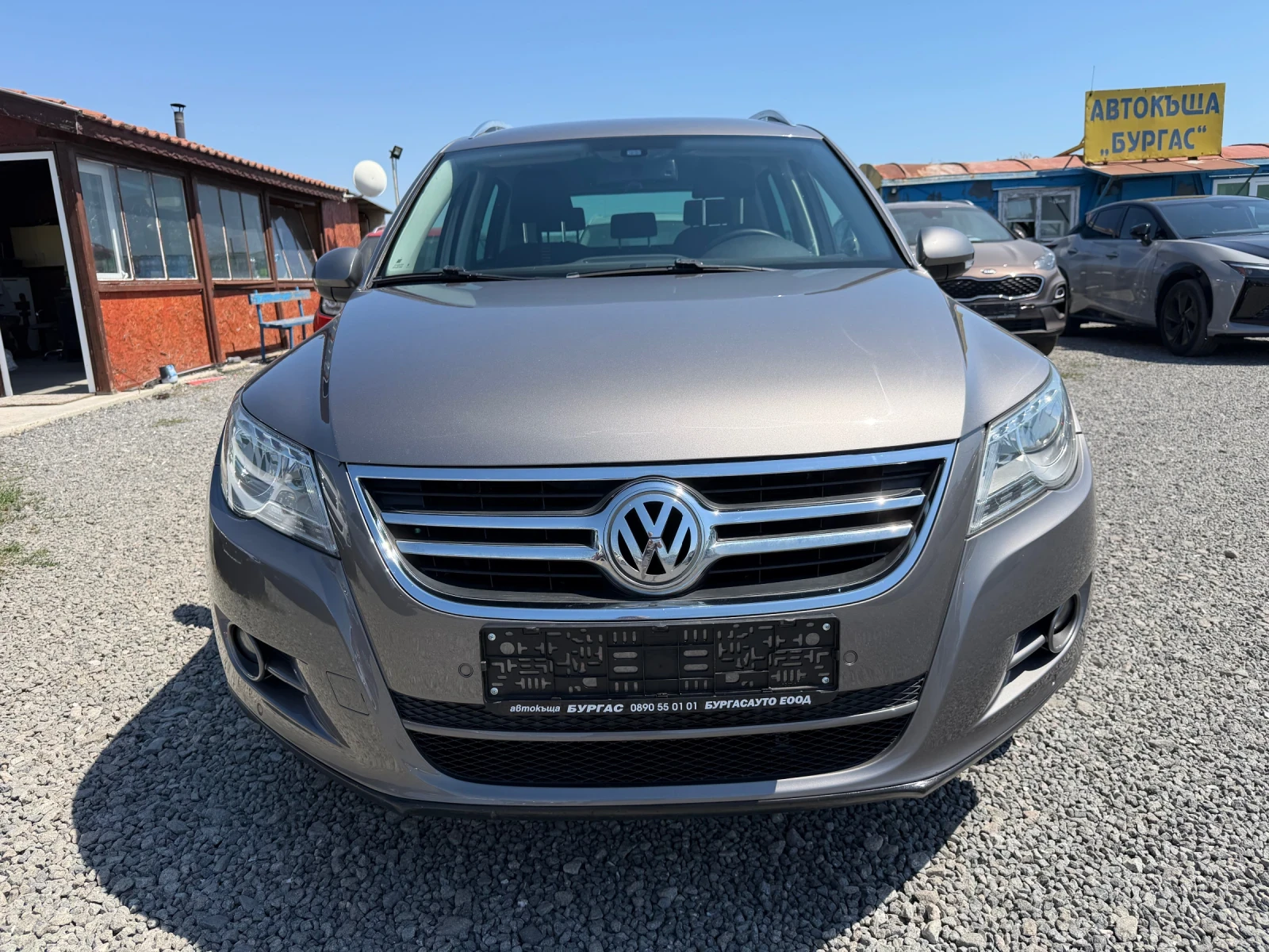 VW Tiguan 2.0 TDI АВТОМАТИК 4x4, снимка 2 - Автомобили и джипове - 55640357