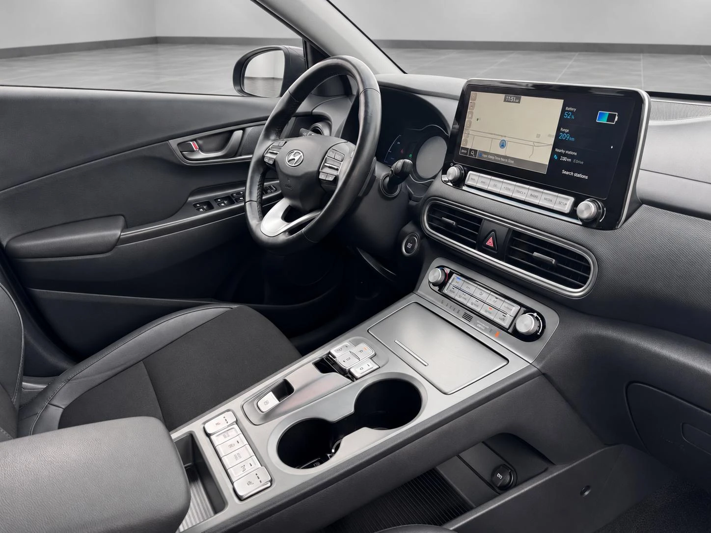 Hyundai Kona Premium 64kWh Термопомпа, снимка 12 - Автомобили и джипове - 56746978