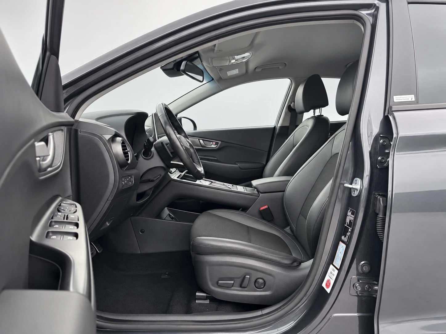 Hyundai Kona Premium 64kWh Термопомпа, снимка 7 - Автомобили и джипове - 56746978