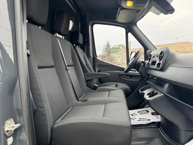 Mercedes-Benz Sprinter 319 CDi Автоматик, снимка 13 - Бусове и автобуси - 53289005