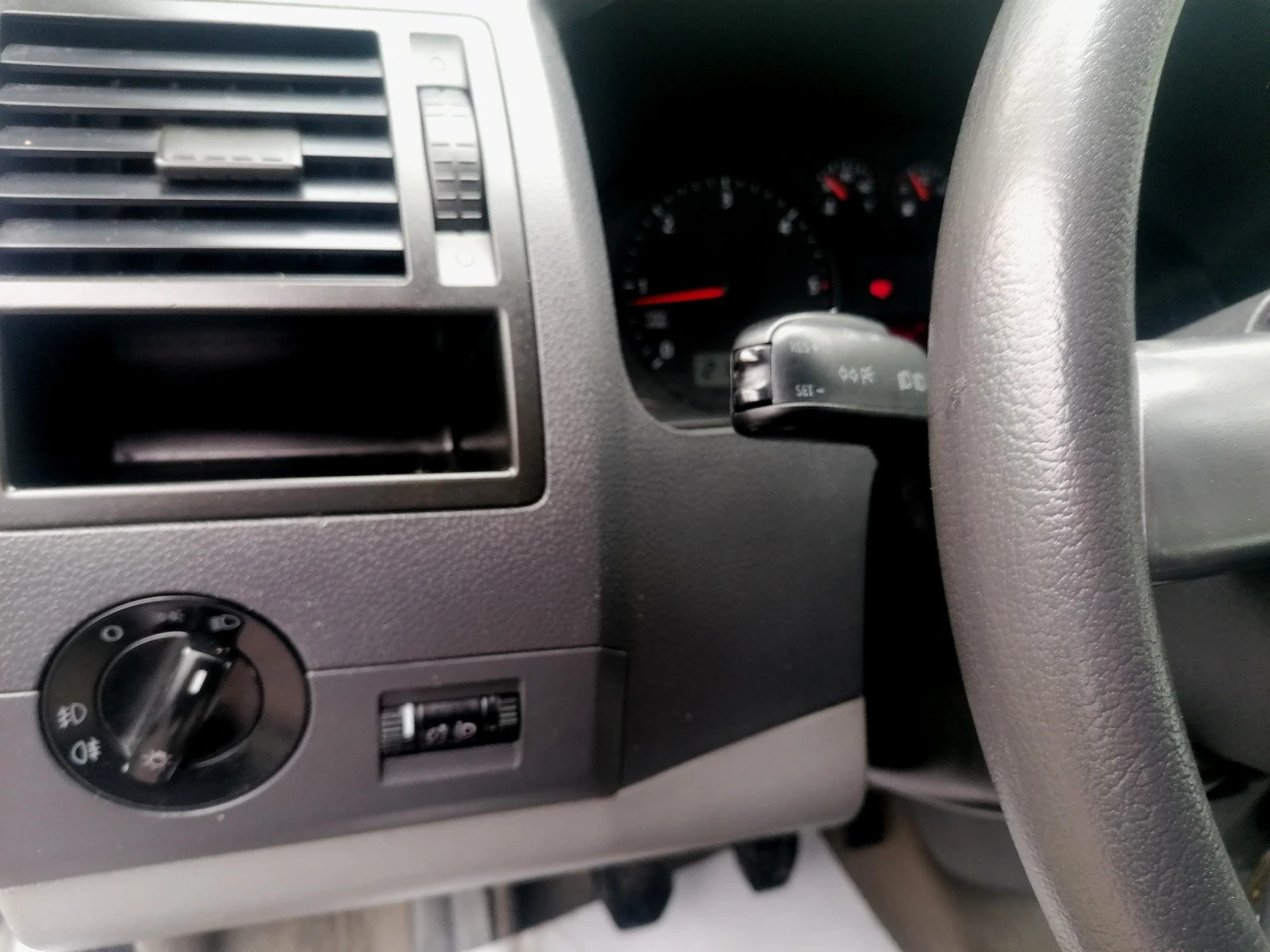 VW T5 2.5 131к.с. ДВОЙНА КАБИНА - изображение 10