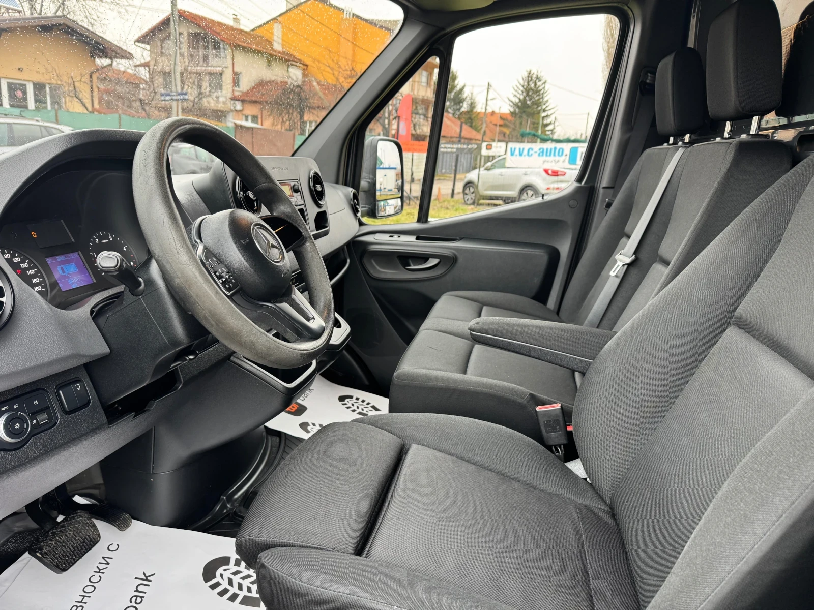 Mercedes-Benz Sprinter 319 CDi Автоматик - изображение 10