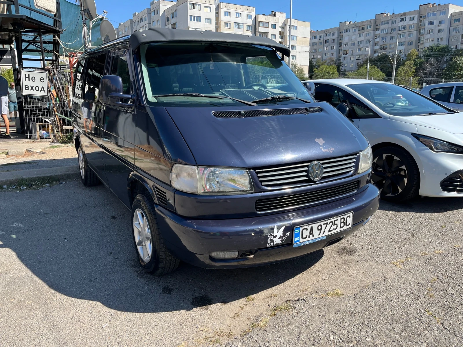 VW Caravelle