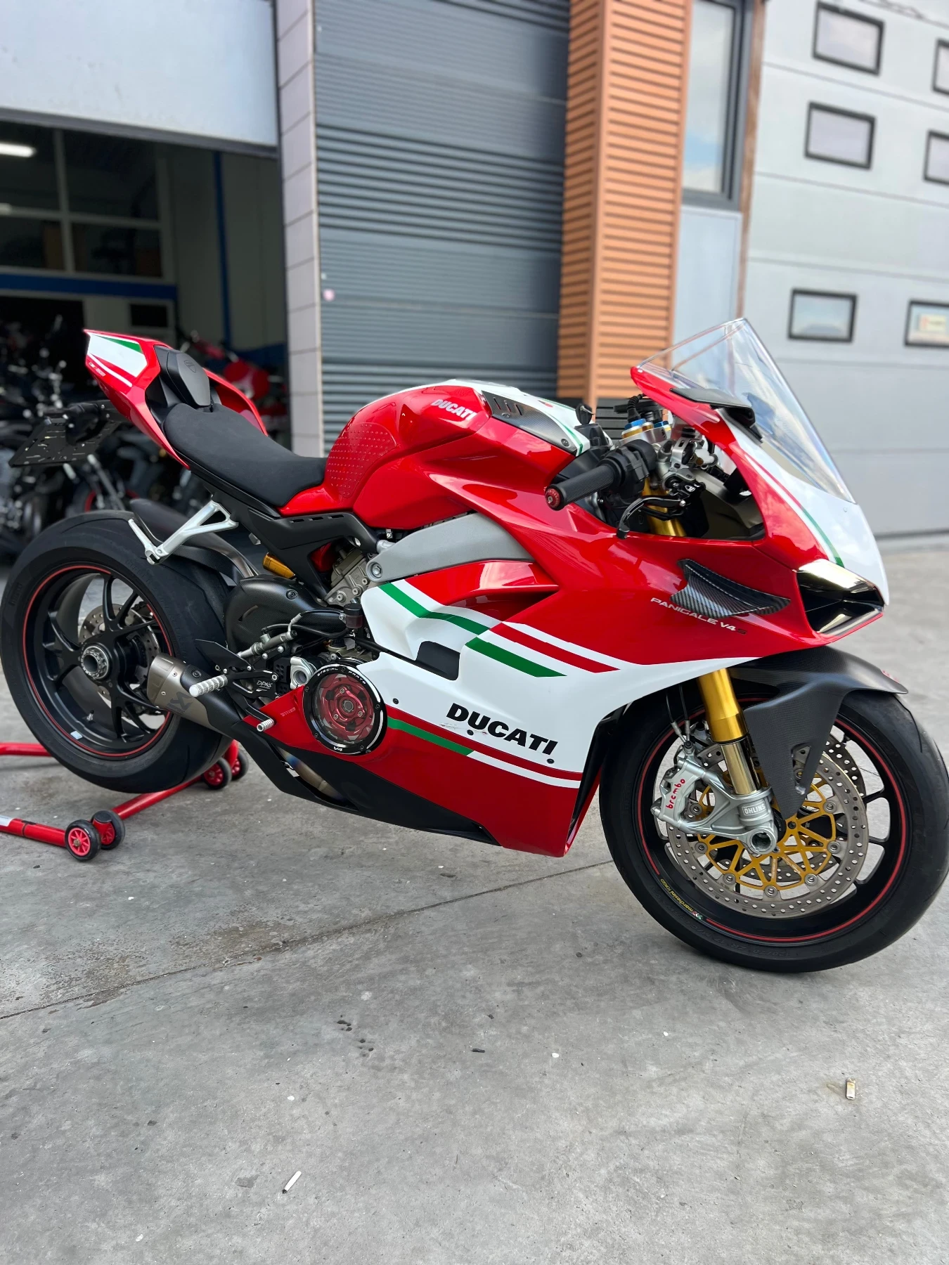 Ducati Panigale V4S Akrapovic, снимка 3 - Мотоциклети и мототехника - 54257885