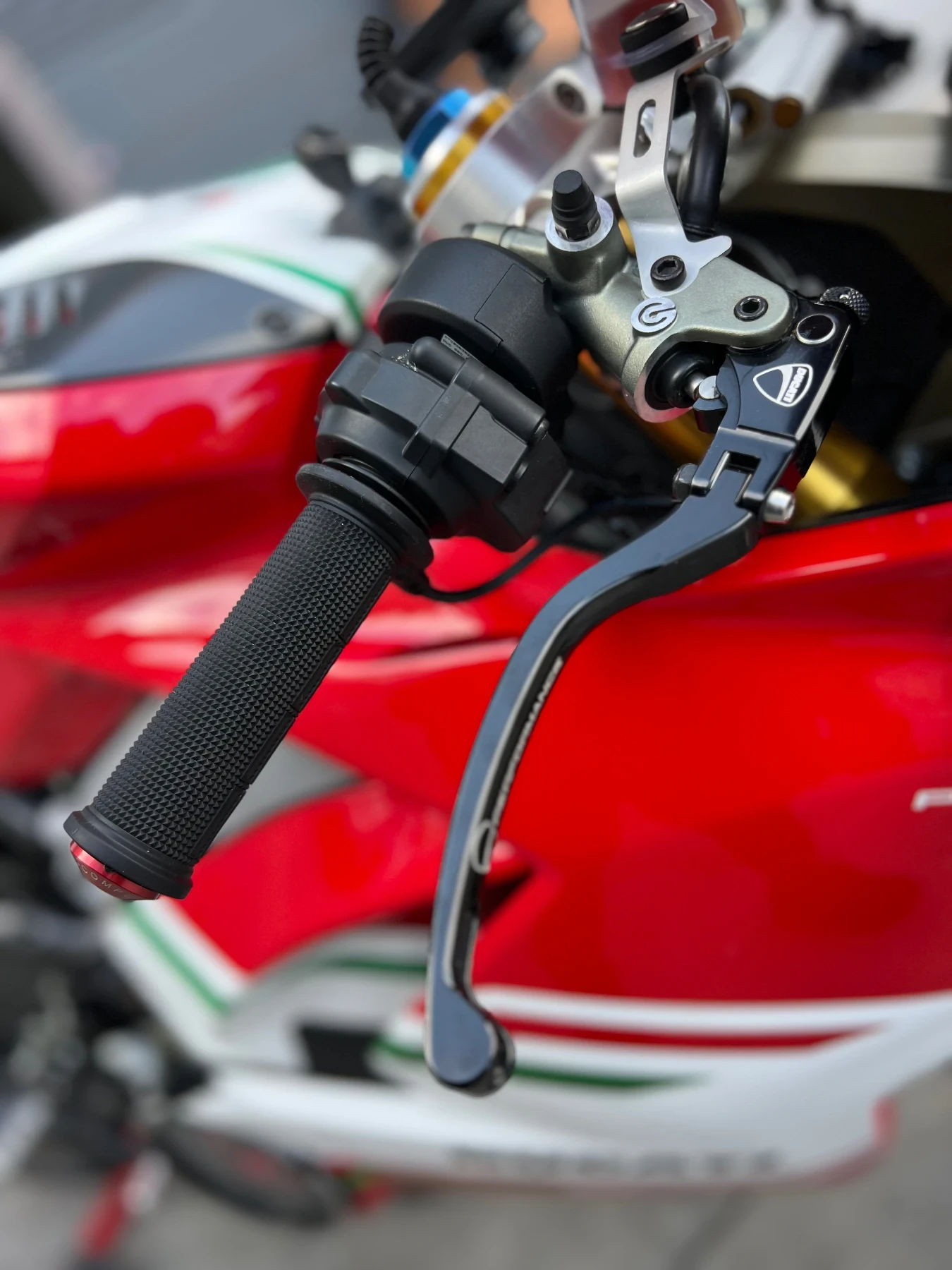 Ducati Panigale V4S Akrapovic, снимка 12 - Мотоциклети и мототехника - 54257885