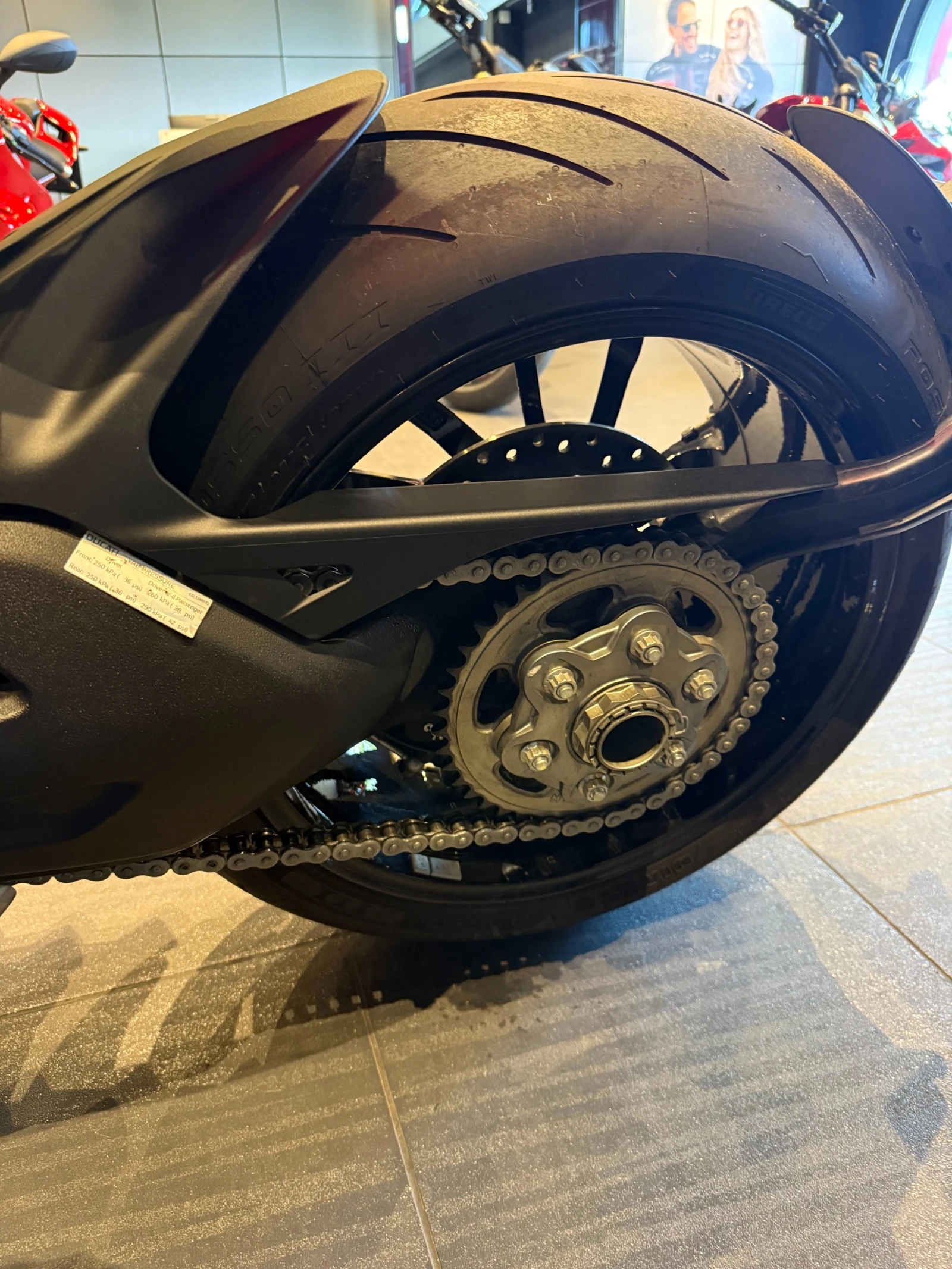 Ducati Diavel V4, снимка 15 - Мотоциклети и мототехника - 54605481