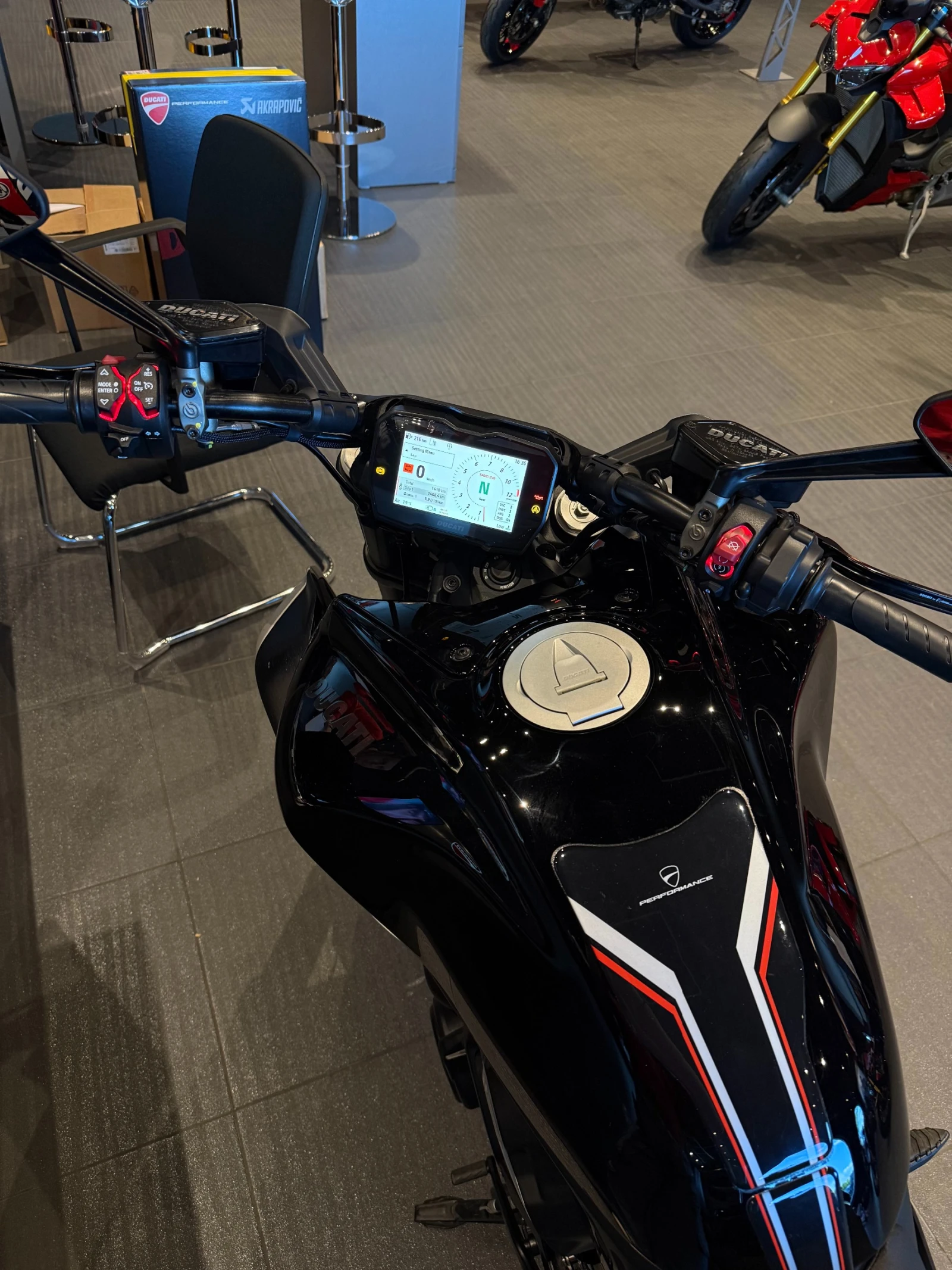 Ducati Diavel V4, снимка 3 - Мотоциклети и мототехника - 54605481