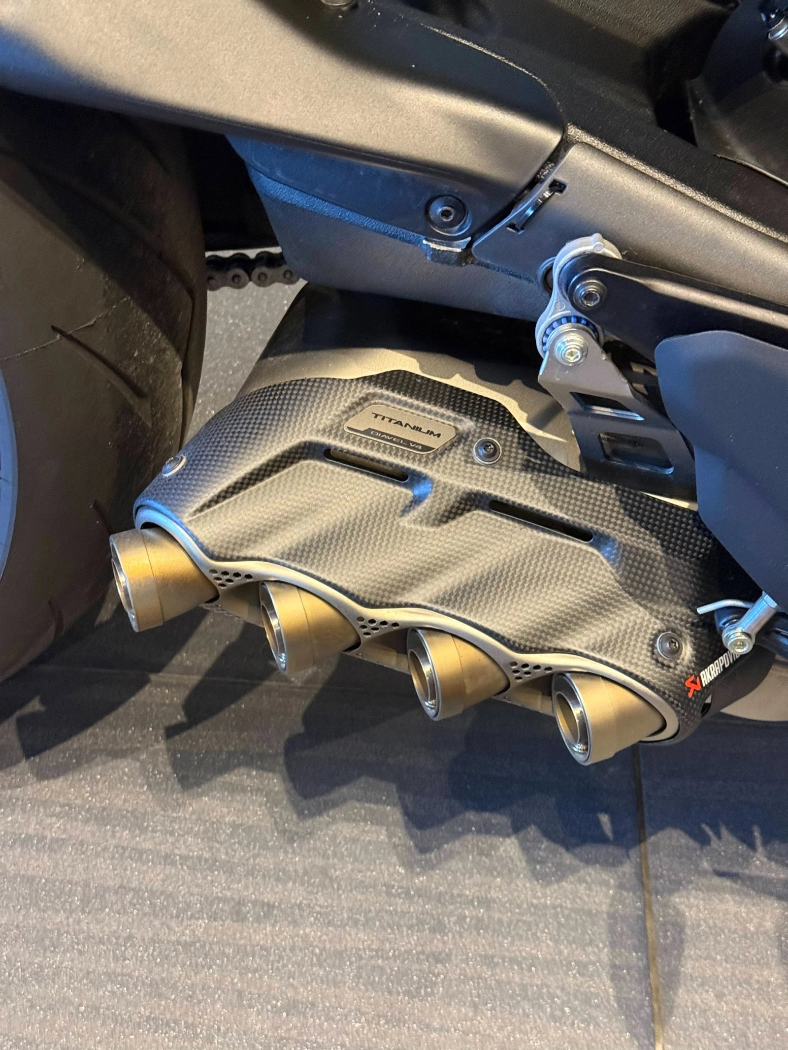Ducati Diavel V4, снимка 9 - Мотоциклети и мототехника - 54605481