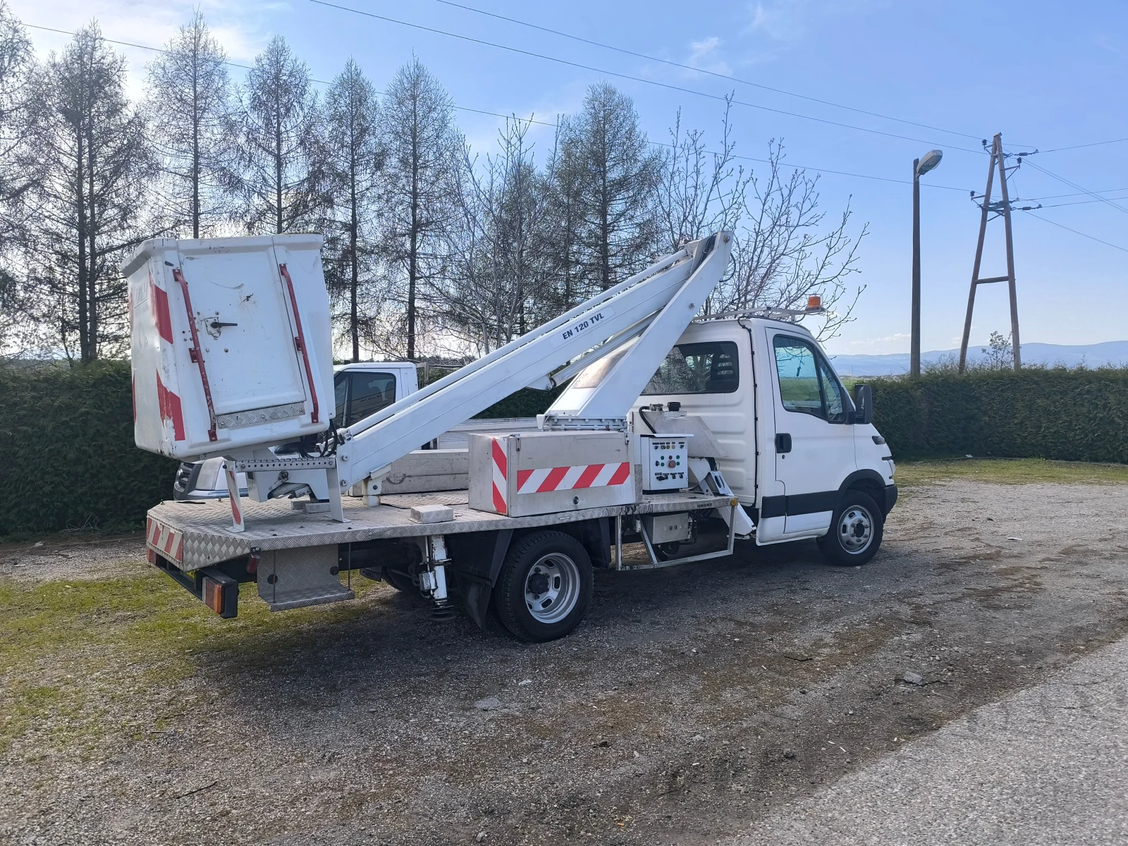 Автовишка Iveco 35С12, снимка 12 - Индустриална техника - 54653269