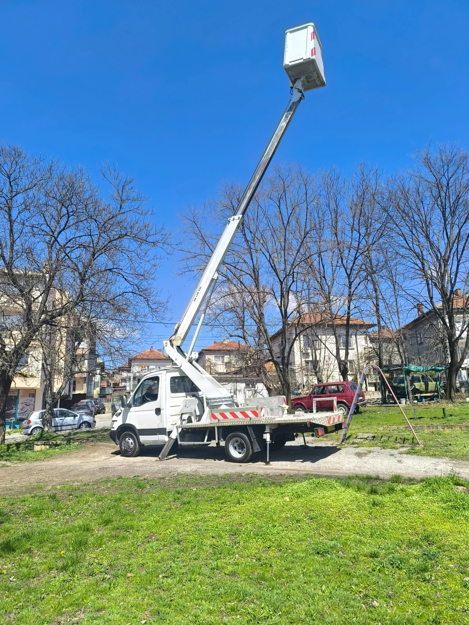 Автовишка Iveco 35С12