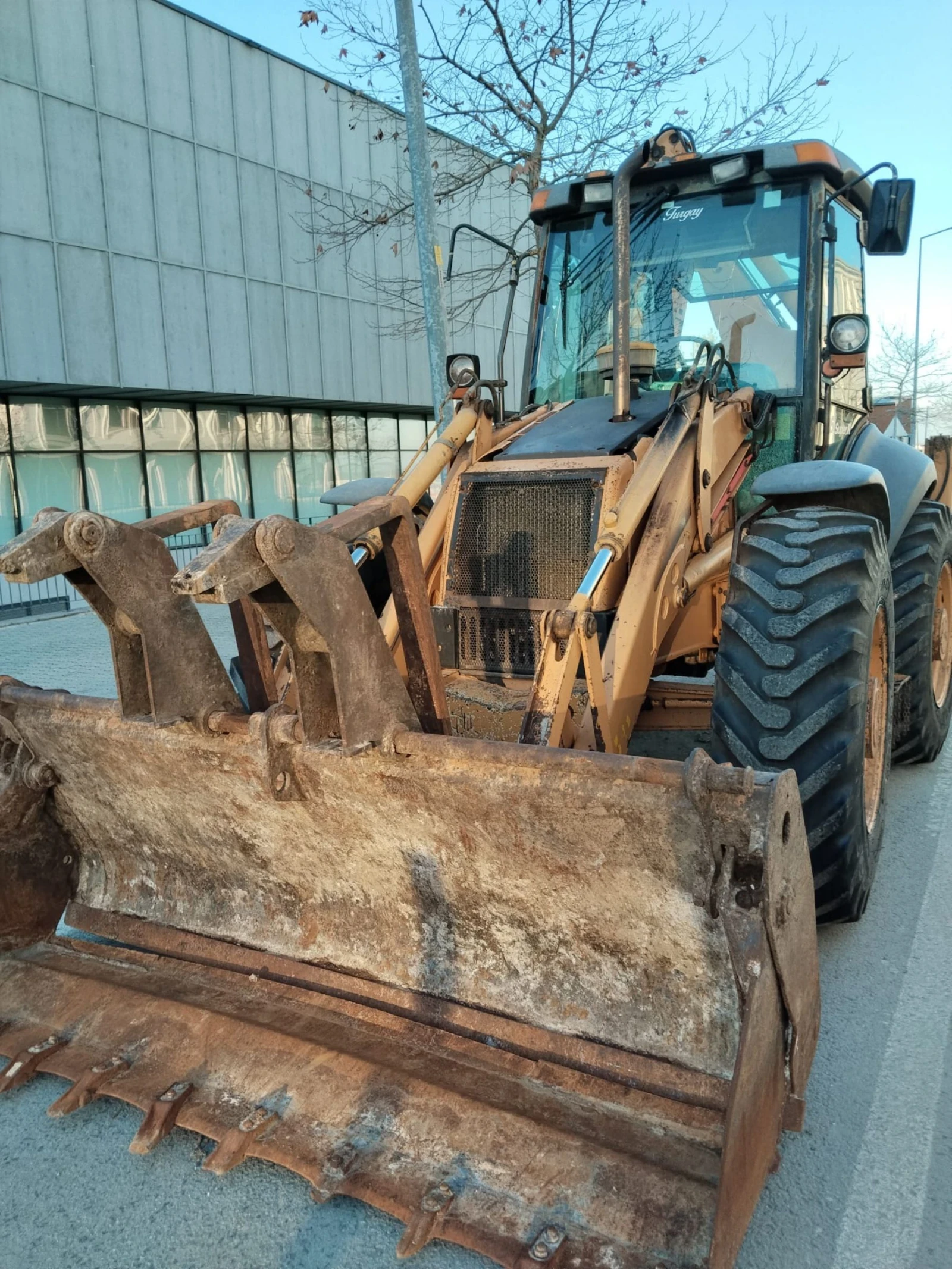 Багер Case 695R, снимка 10 - Индустриална техника - 54661553