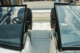 Обява за продажба на Лодка Quicksilver 555 Bowrider ~73 880 лв. - изображение 11 | Auto.bg Обява за продажба на Лодка Quicksilver 555 Bowrider ~73 880 лв. - изображение 11